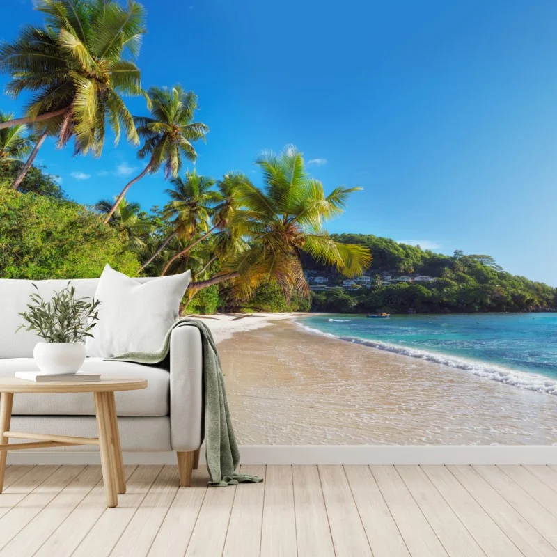 Carta da parati spiaggia tropicale con palme e acque turchesi