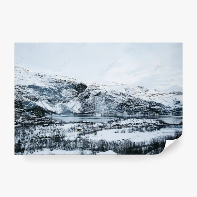 Carta da parati quiete invernale sulle rive del fiordo