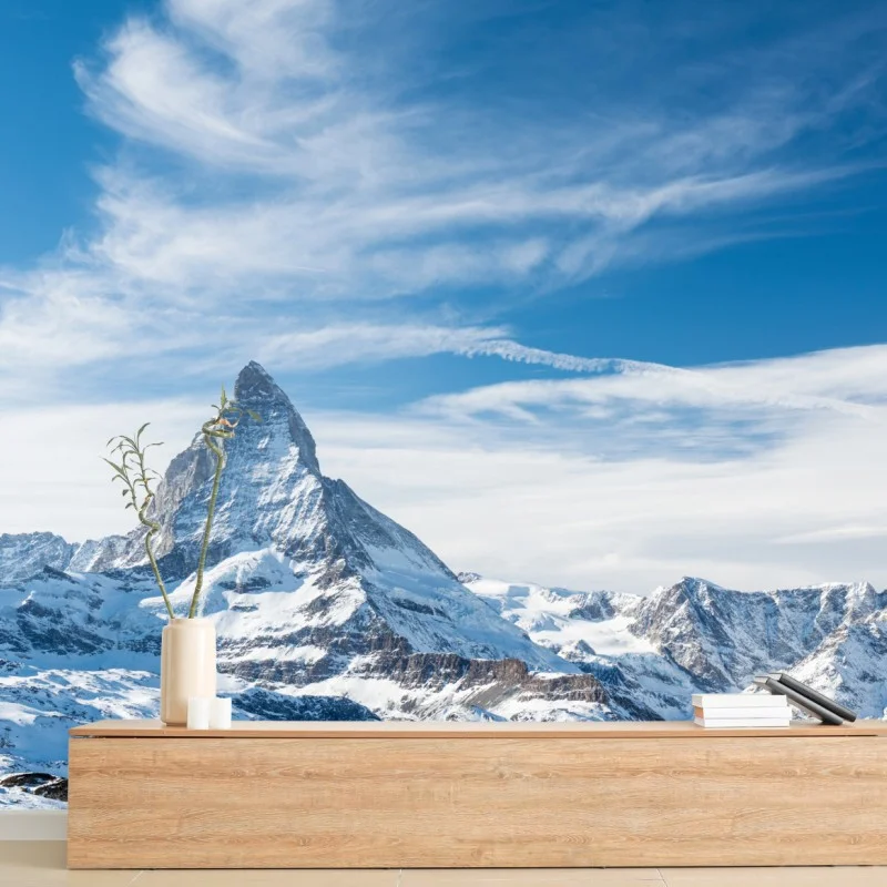 Carta da parati maestosa cima innevata delle Alpi