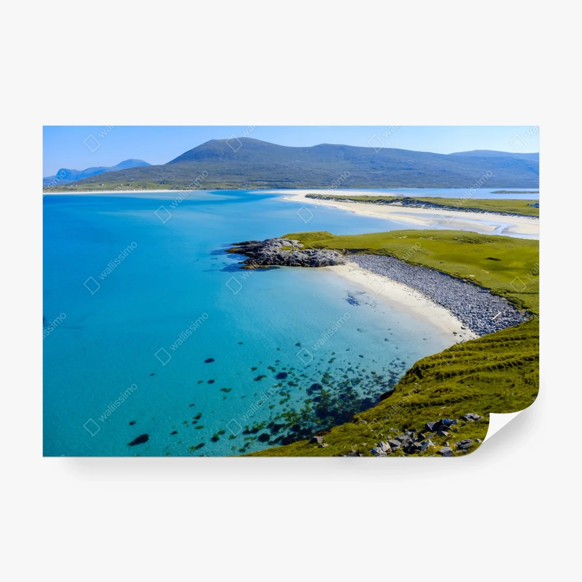 Carta da parati spiaggia turchese e colline verdi • Wallissimo®