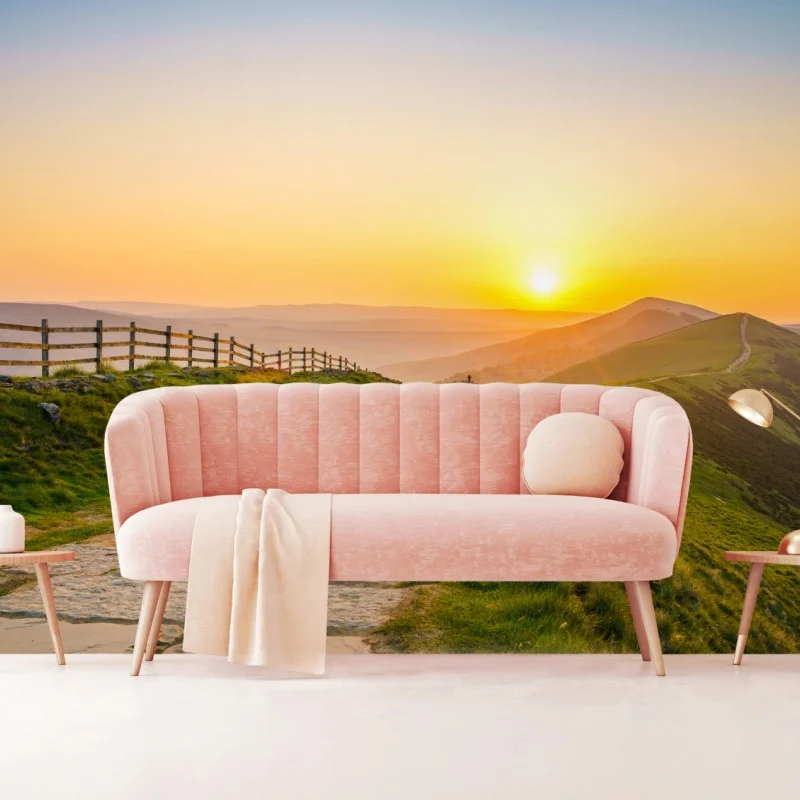 Carta da parati sentiero dorato tra le colline al tramonto