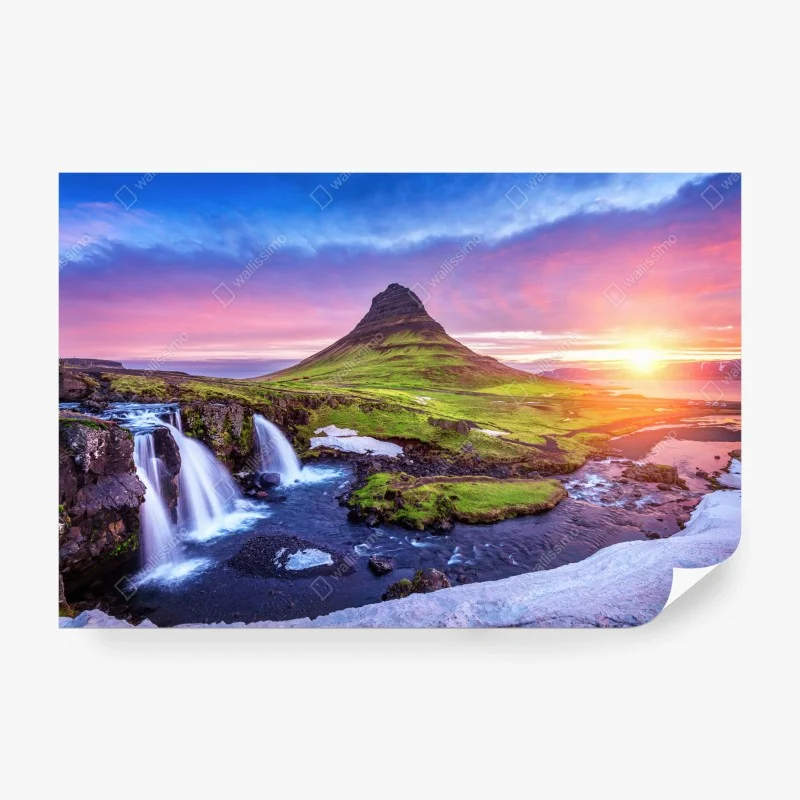 Carta da parati tramonto rosa su Kirkjufell in Islanda