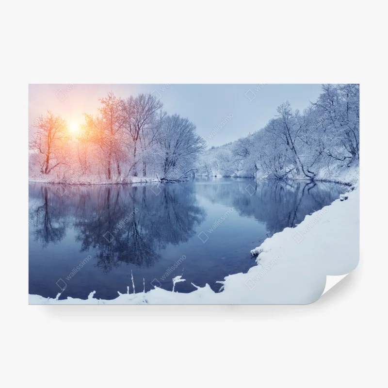 Carta da parati tramonto invernale sul fiume ghiacciato