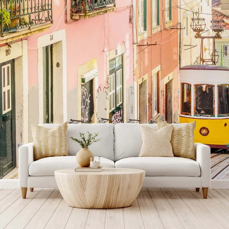 Carta da parati tram giallo per le strade di Lisbona