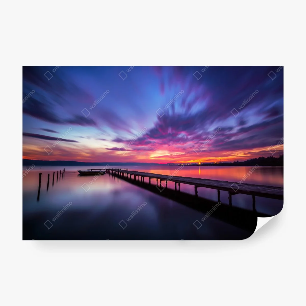 Carta da parati molo al tramonto sul lago dai colori vividi • Wallissimo® Carta da parati molo al tramonto sul lago dai colori vividi • Wallissimo®