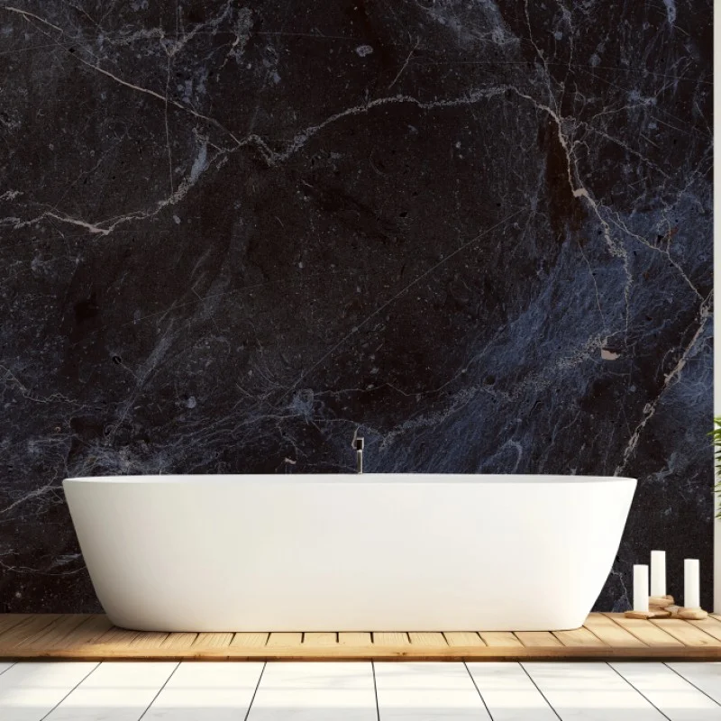 Carta da parati marmo nero venato con riflessi blu
