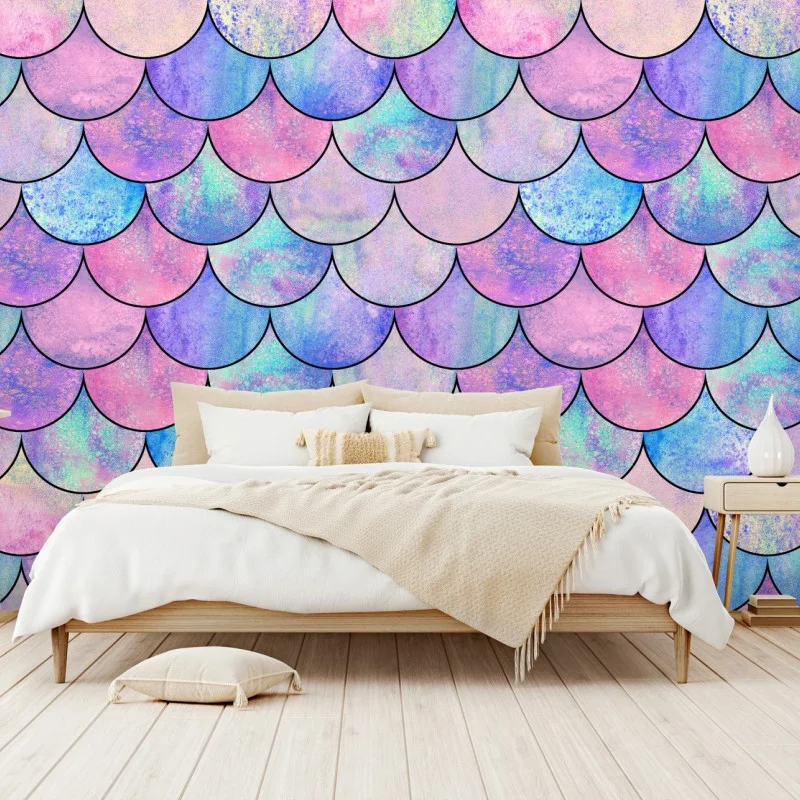 Carta da parati motivo squame di sirena acquerellato in tonalità pastello iridescenti