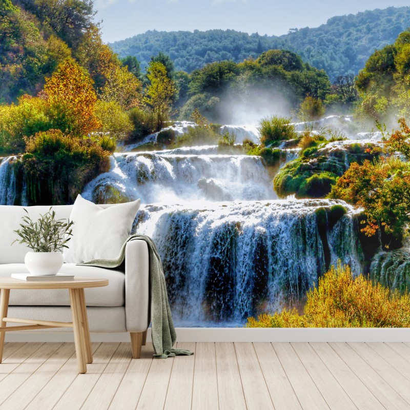 Carta da parati cascata dorata nella foresta autunnale