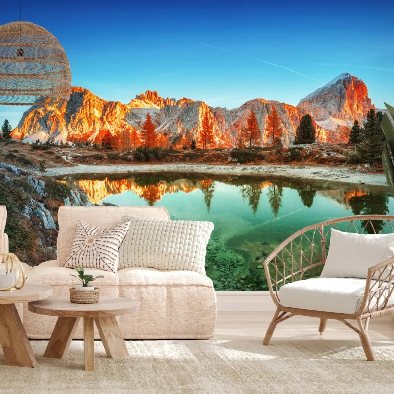 Carta da parati tramonto sulle montagne con lago riflettente