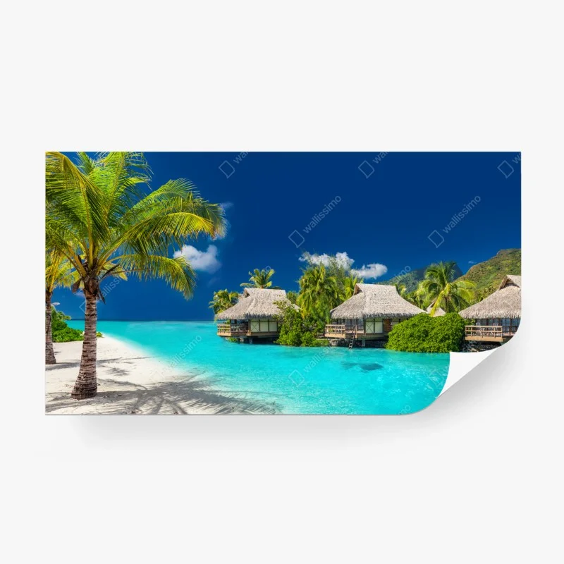 Carta da parati paradiso tropicale con bungalow sull'acqua