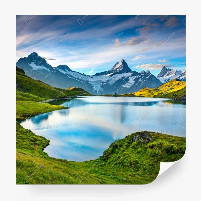 Carta da parati tramonto alpino sul lago Bachsee con Wetterhorn e Wellhorn