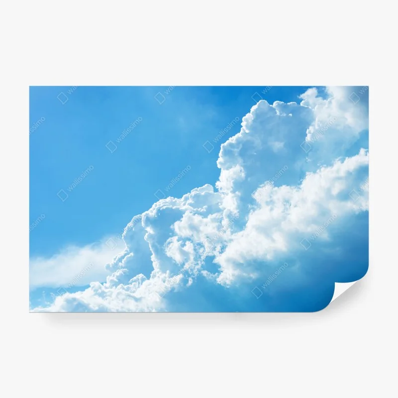 Carta da parati nuvole soffici nel cielo azzurro