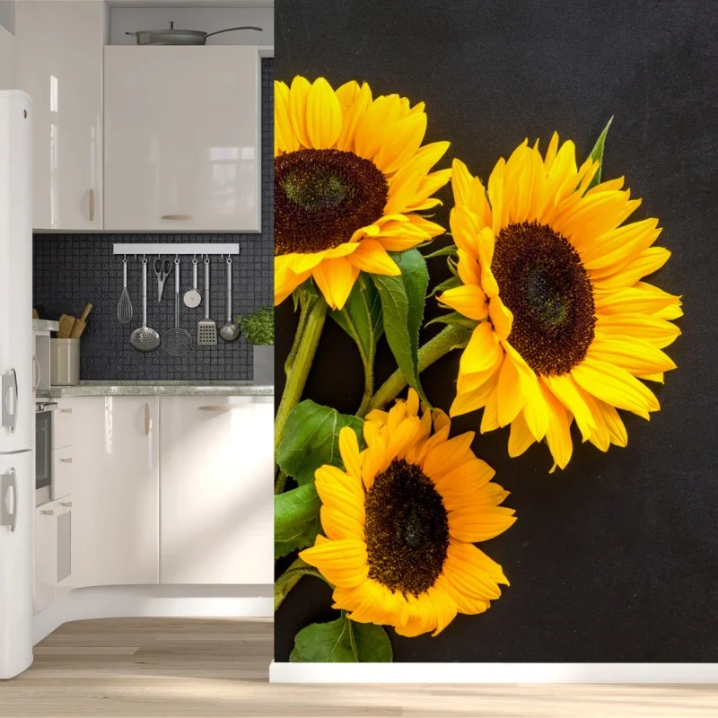 Carta da parati girasoli luminosi su sfondo scuro