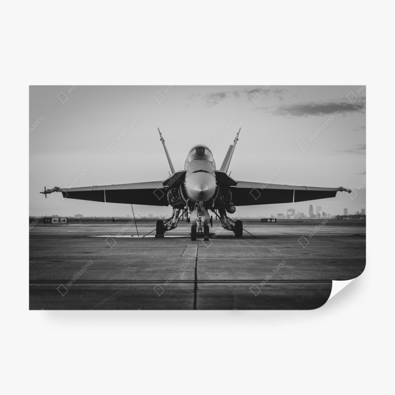 Carta da parati jet militare frontale su pista in bianco e nero