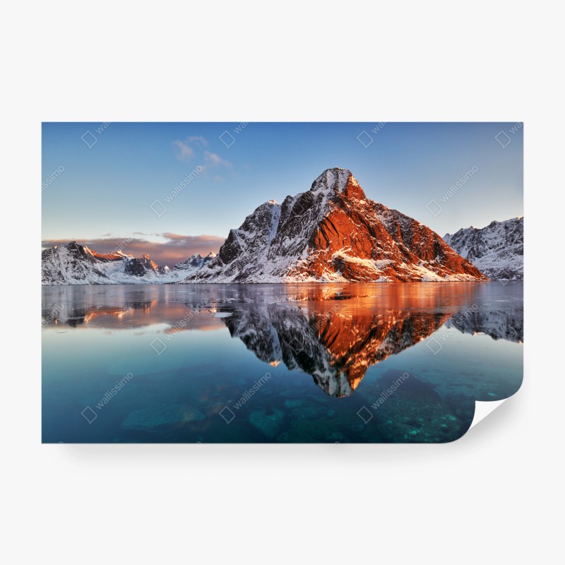 Carta da parati alba dorata sulle montagne di Lofoten