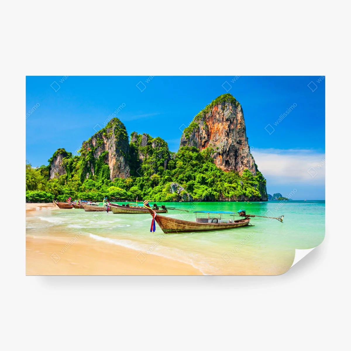 Carta da parati oasi tropicale in Thailandia con barche tradizionali • Wallissimo®
