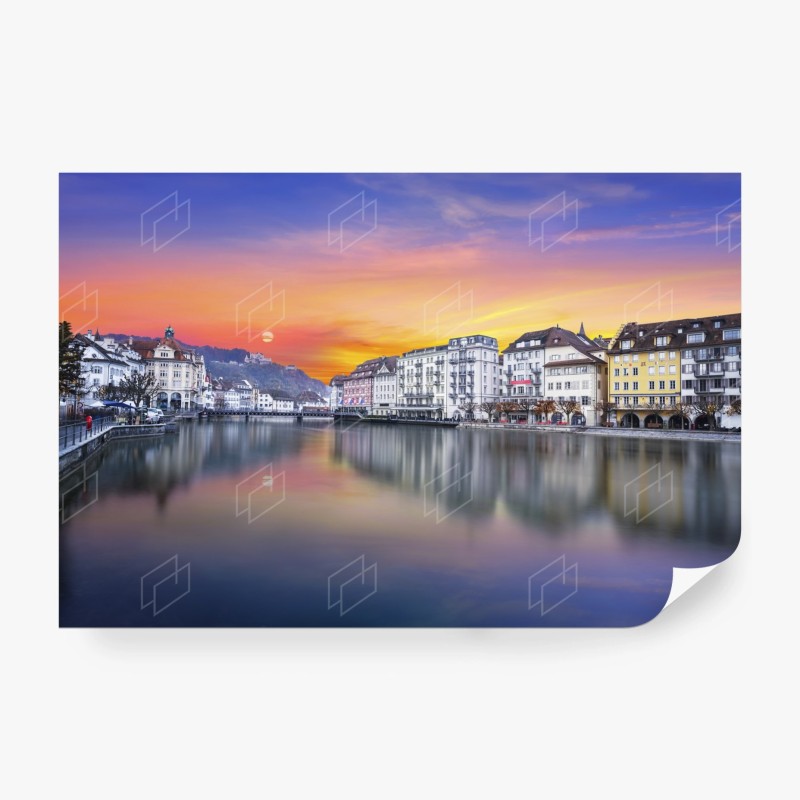Carta da parati tramonto sul fiume Reuss a Lucerna