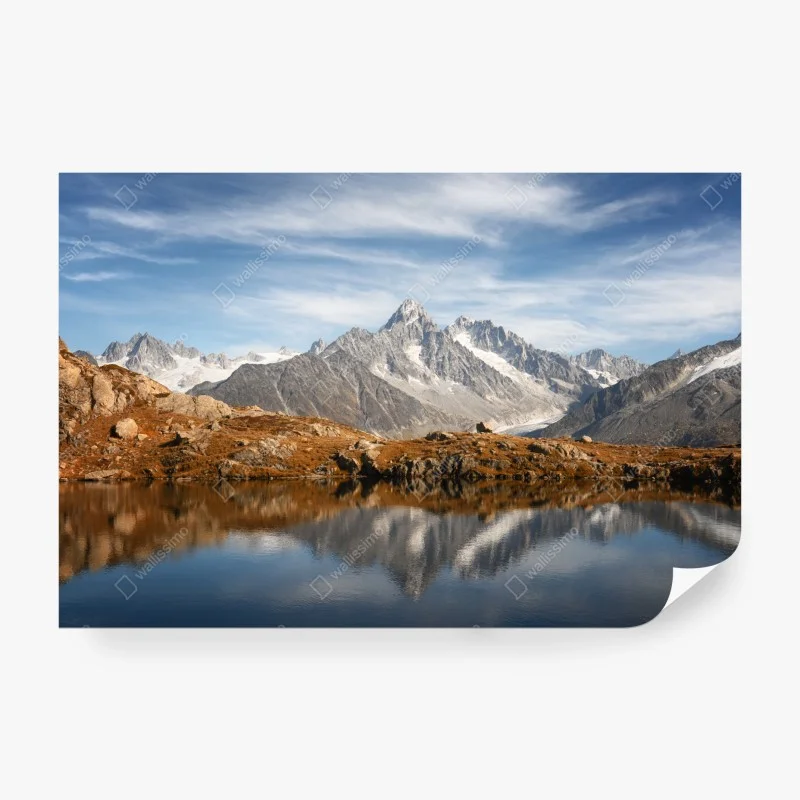 Carta da parati riflessi alpini sul lago cristallino