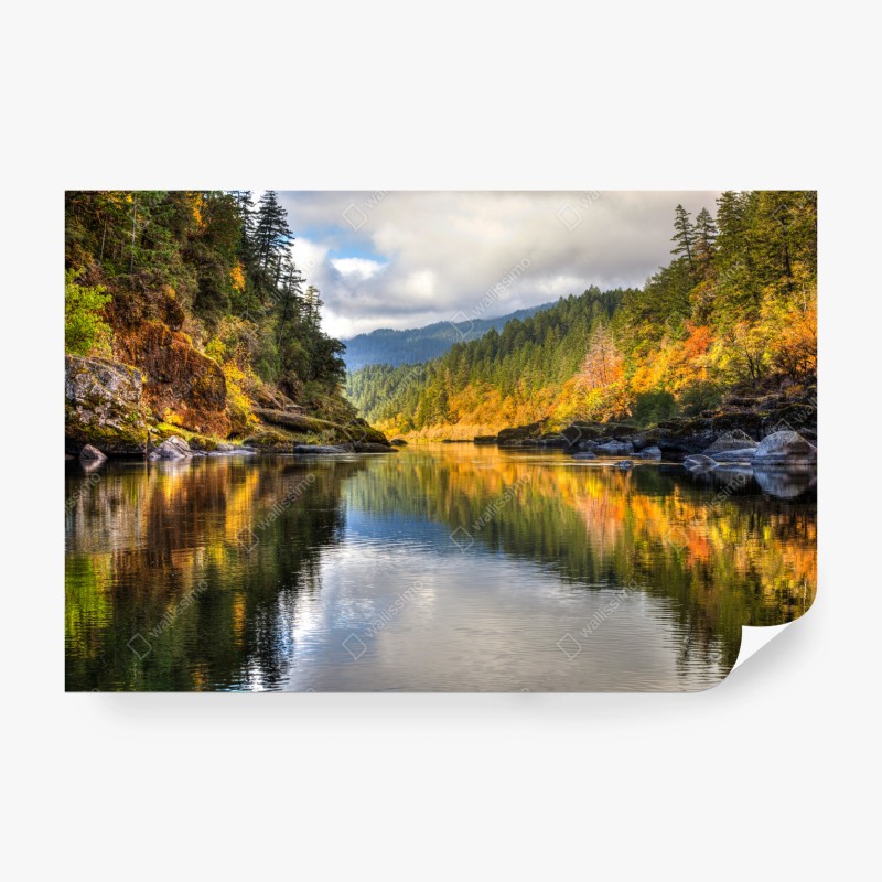 Carta da parati riflessi d'autunno sul Rogue River