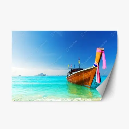 Adesivo riposizionabile barca tradizionale su spiaggia tropicale, Thailandia • Wallissimo®