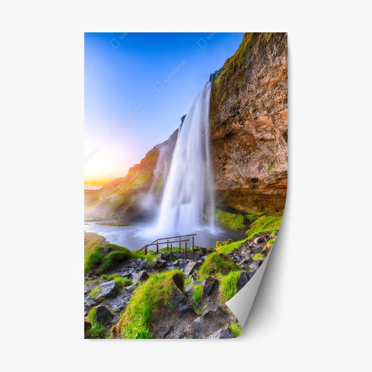 Adesivo riposizionabile tramonto a Seljalandsfoss: splendore della cascata • Wallissimo®