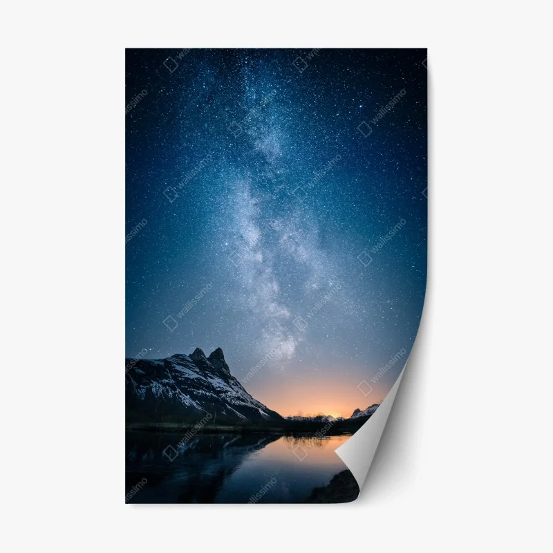 Adesivo riposizionabile cielo della Via Lattea sopra montagne e fiume
