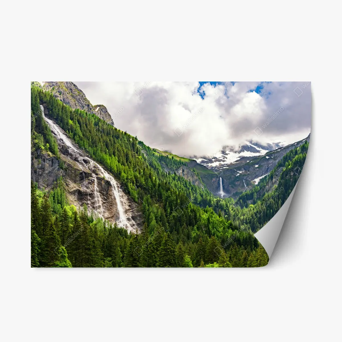 Adesivo riposizionabile paesaggio montano con cascate e foresta • Wallissimo®