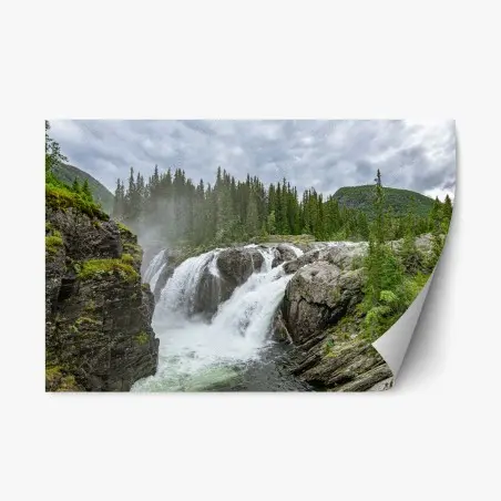 Adesivo riposizionabile cascata impetuosa nella foresta • Wallissimo®