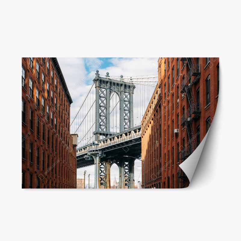 Adesivo riposizionabile vista del ponte di Manhattan tra edifici in mattoni