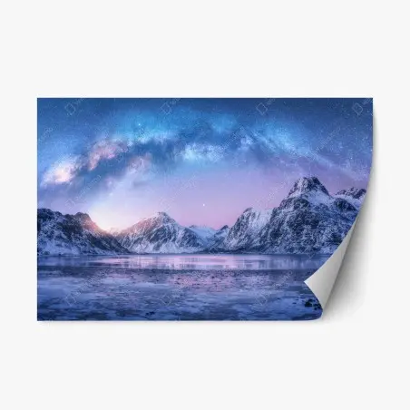 Adesivo riposizionabile notte polare: arco della Via Lattea sulle montagne innevate • Wallissimo®