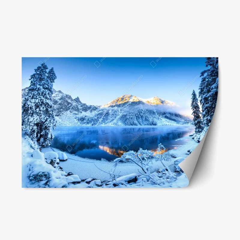Adesivo riposizionabile alba dorata sul lago innevato
