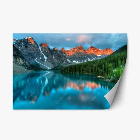 Adesivo riposizionabile alba dorata a Moraine Lake: riflessi sulle montagne • Wallissimo®