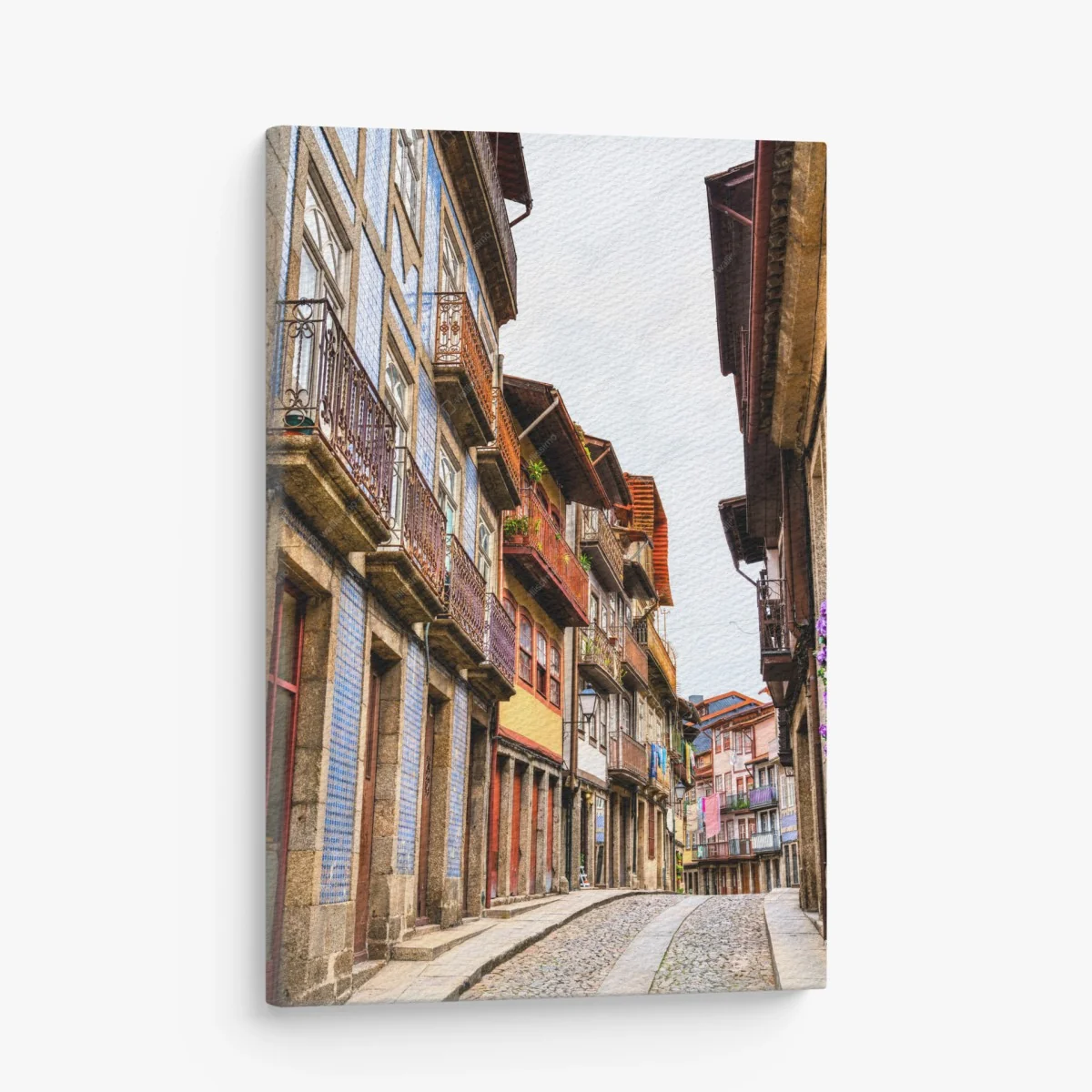 Quadro su tela vicolo pittoresco con balconi e facciate colorate • Wallissimo® Quadro su tela vicolo pittoresco con balconi e facciate colorate • Wallissimo®