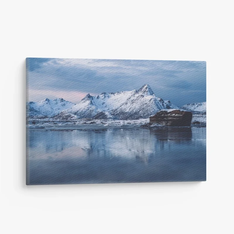 Quadro su tela panorama montano invernale con riflessi