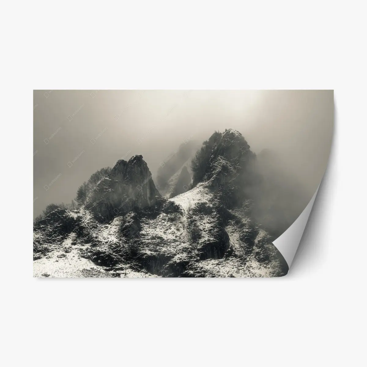 Adesivo riposizionabile panorama montano avvolto nella nebbia • Wallissimo®
