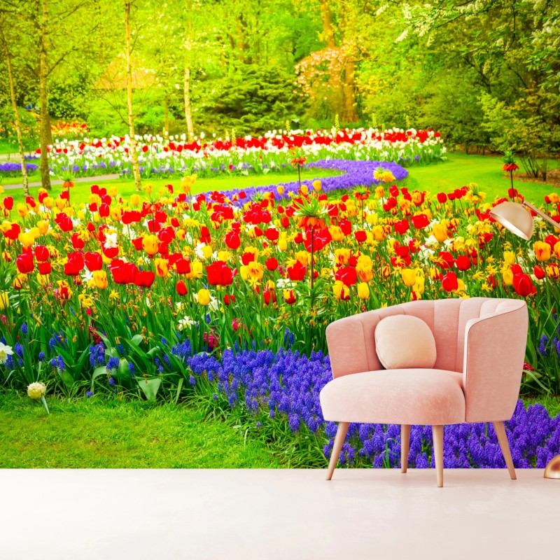 Carta da parati giardino primaverile a colori