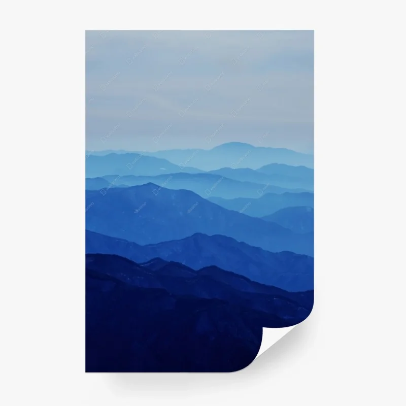 Carta da parati orizzonte di montagne blu sfumate