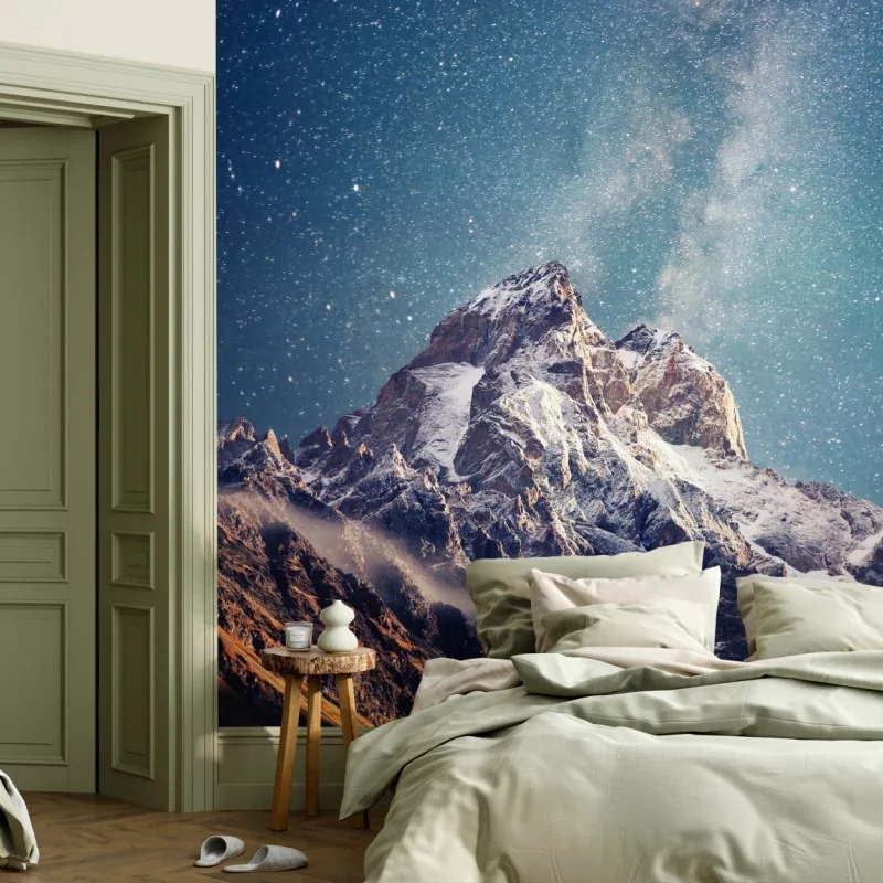 Carta da parati montagna Ushba sotto il cielo stellato