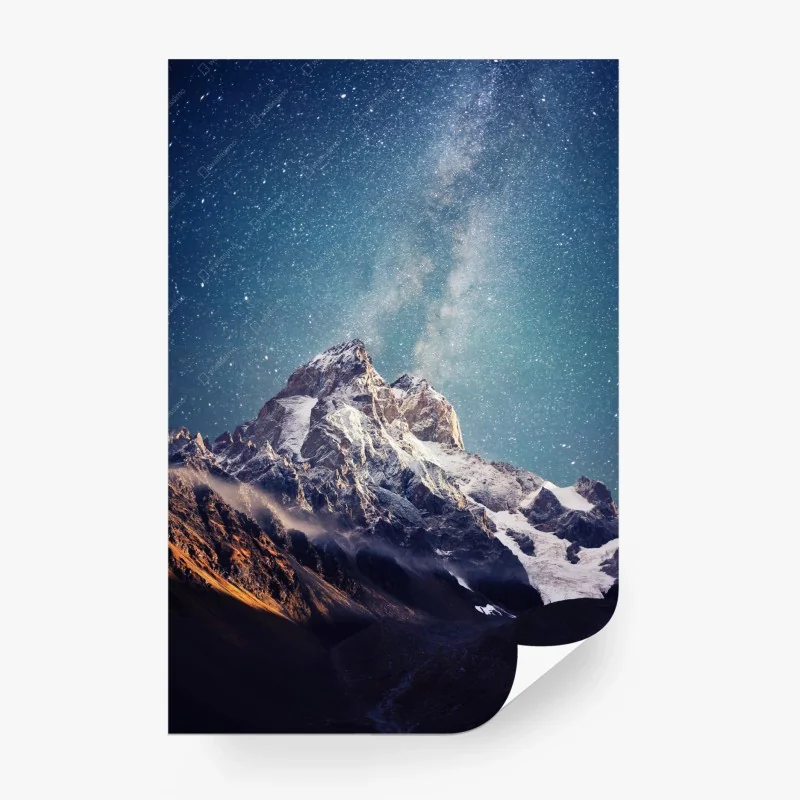 Carta da parati montagna Ushba sotto il cielo stellato