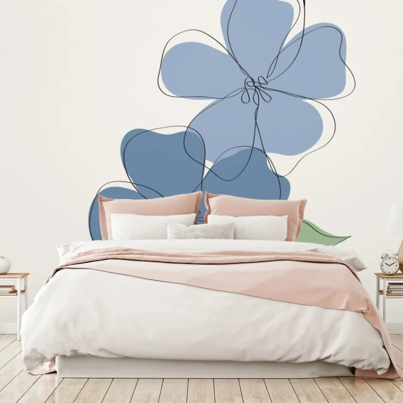 Carta da parati fiori blu minimalista su sfondo neutro
