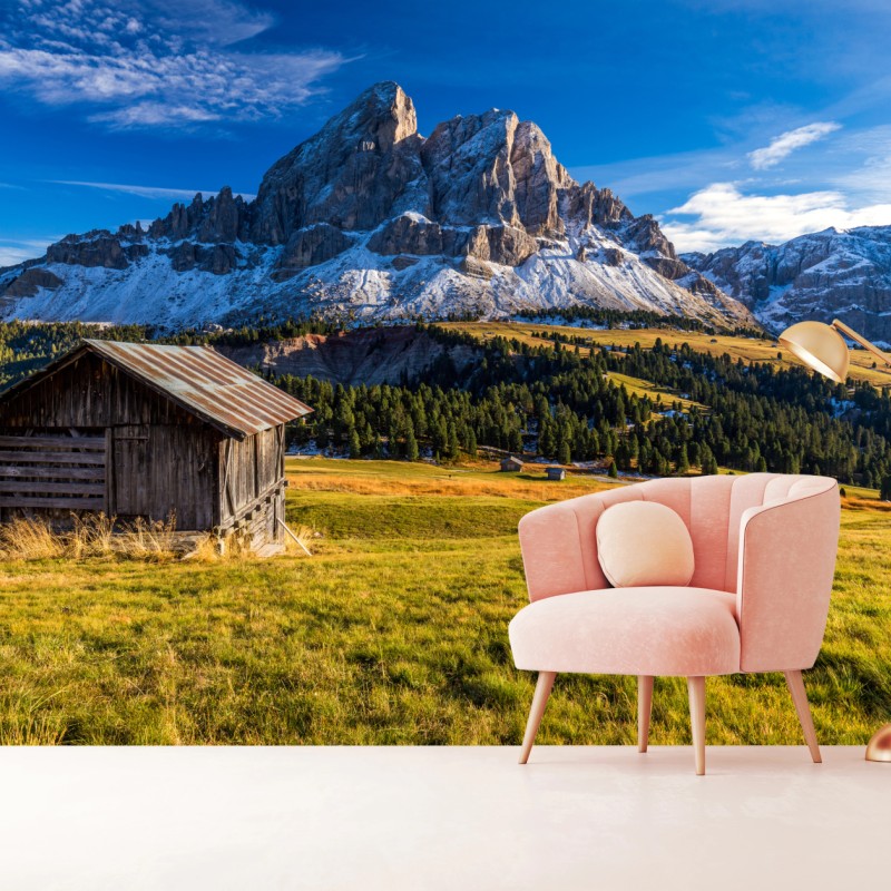 Carta da parati vista maestosa del Sass de Putia nelle Dolomiti