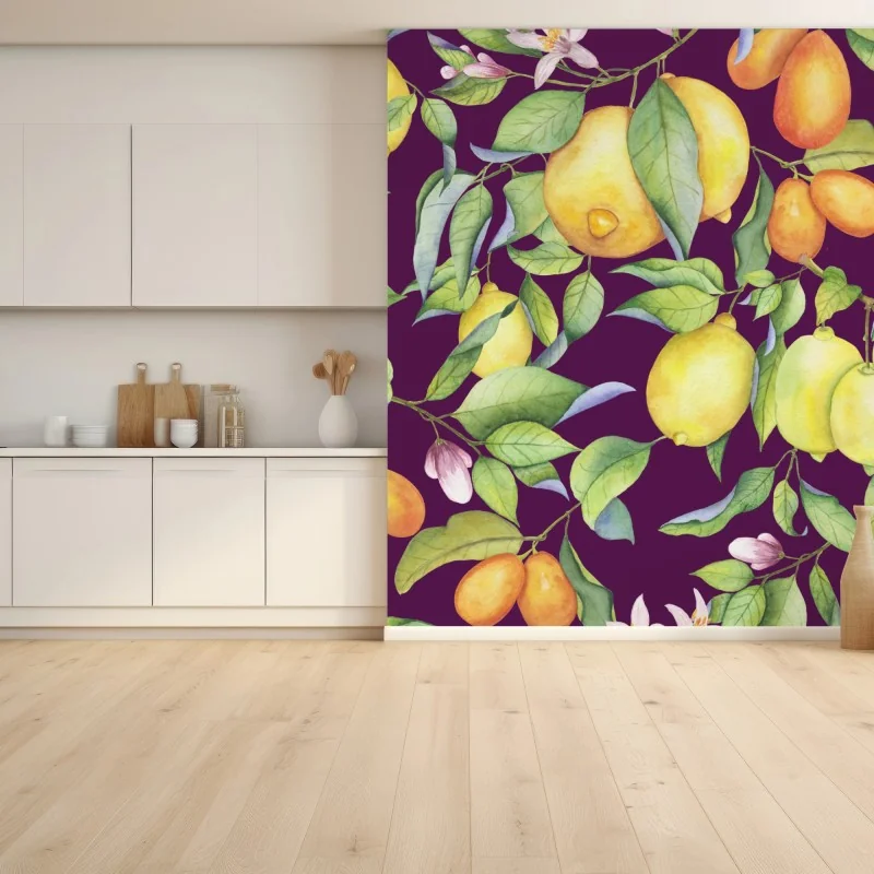 Carta da parati motivo di agrumi e foglie su sfondo viola