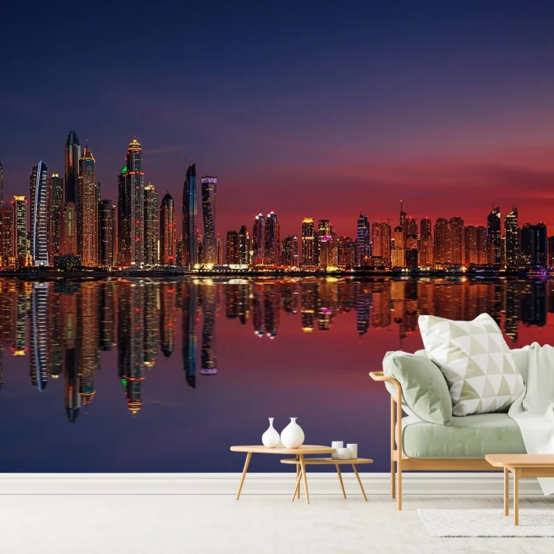 Carta da parati skyline notturno di Dubai con riflesso spettacolare