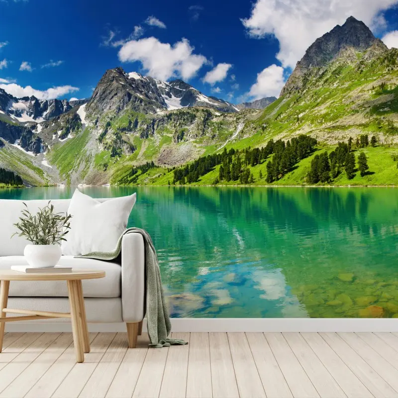 Carta da parati lago turchese incastonato nelle montagne dell'Altai