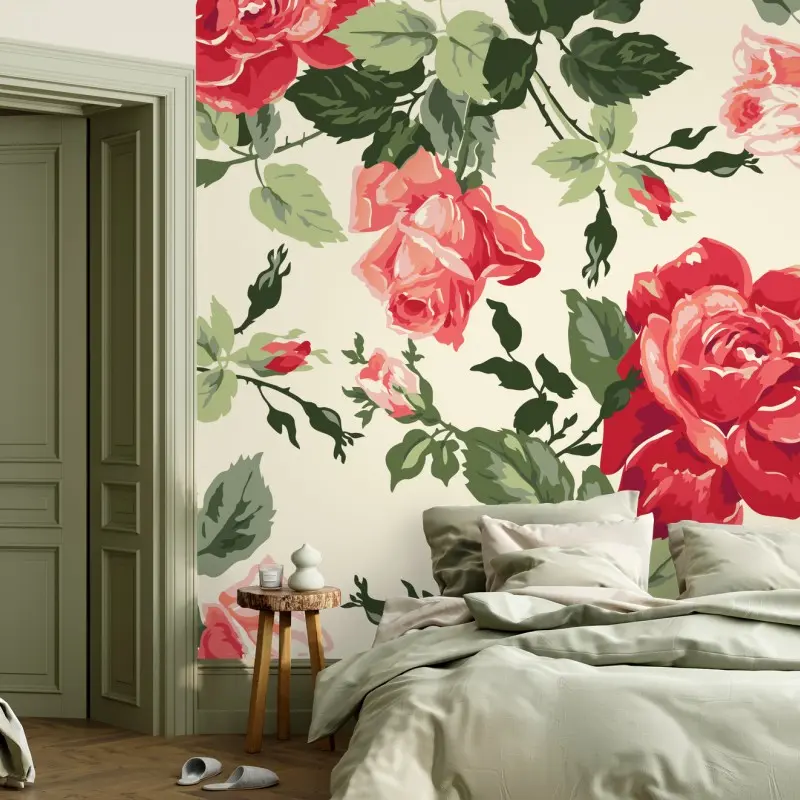 Carta da parati bouquet di rose rosse su sfondo avorio