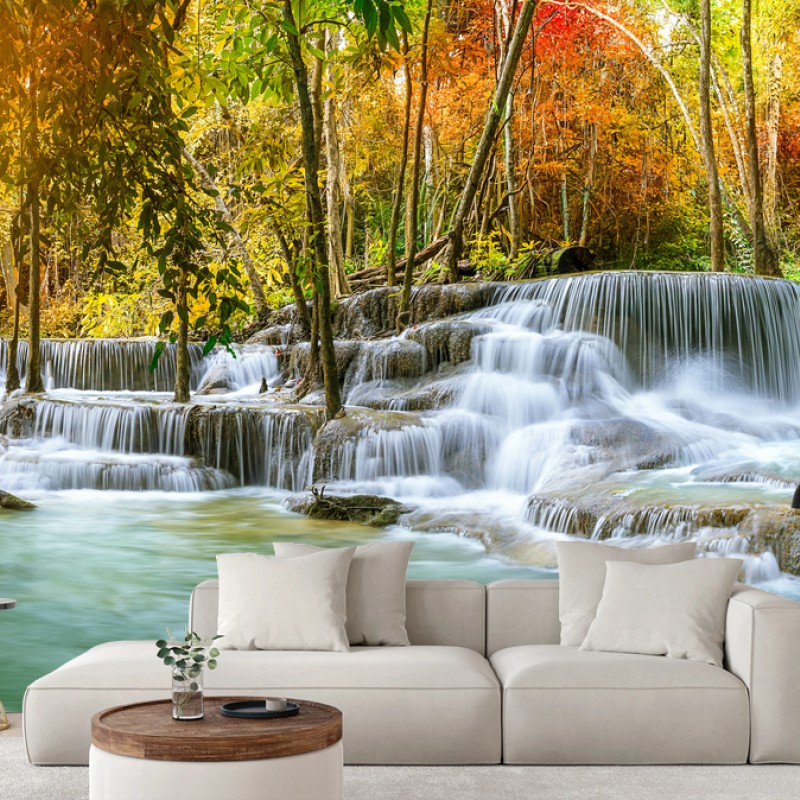 Carta da parati cascata autunnale nella foresta