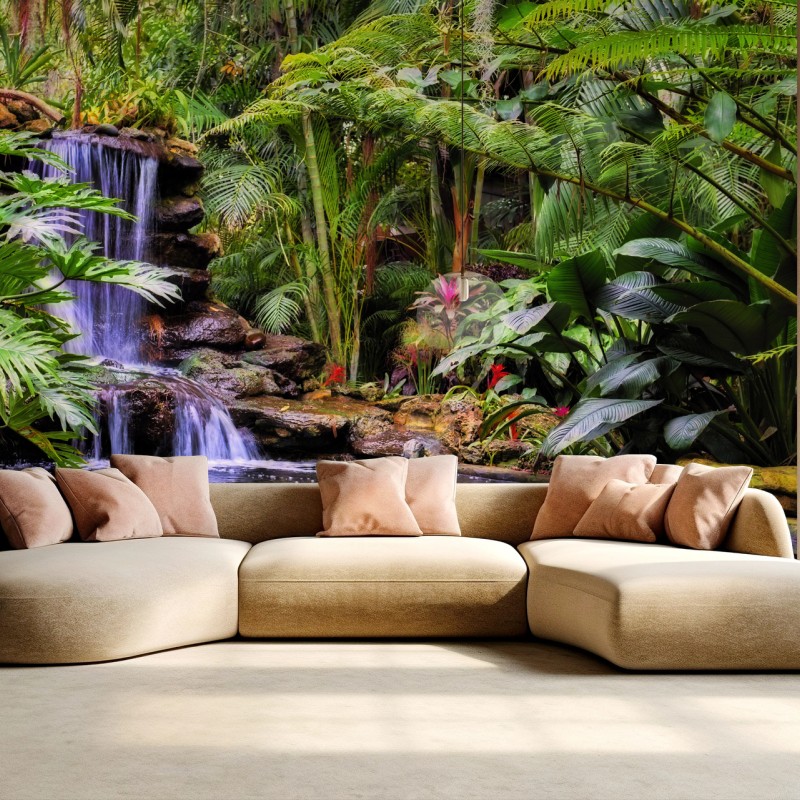 Carta da parati oasi tropicale con cascata e statua meditativa