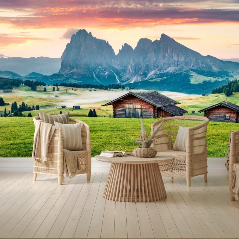 Carta da parati alba sull'Alpe di Siusi: silenzio delle baite sulle Dolomiti