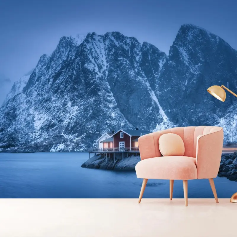 Carta da parati rifugio rosso sul fiordo innevato