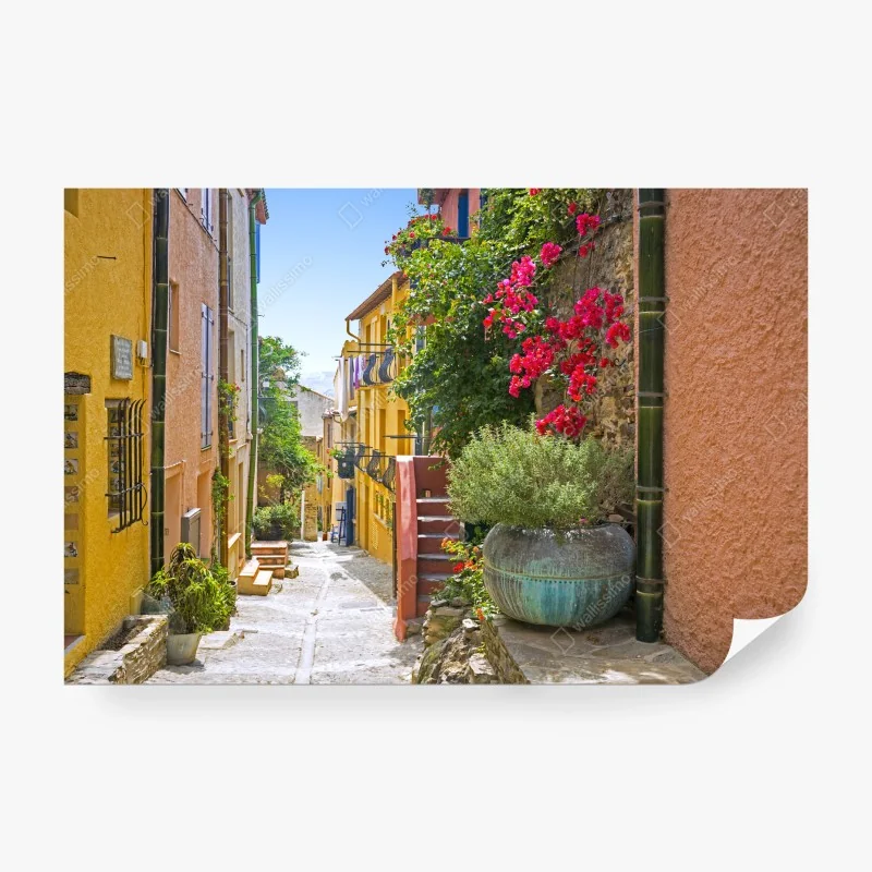 Carta da parati scorcio fiorito nel borgo colorato